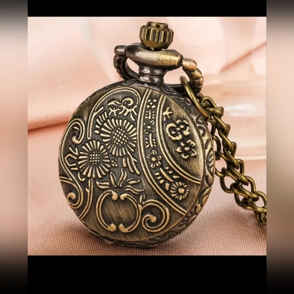 Nightmare Before Christmas Jack Skellington & Sally Pocket Watch. - Picture 3 of 3